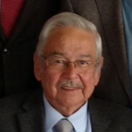 Dr. Daniel Villalobos Toro